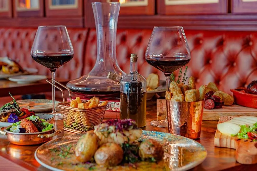 Wine & Books Lisboa Hotel 5*, Lissabon Portugal