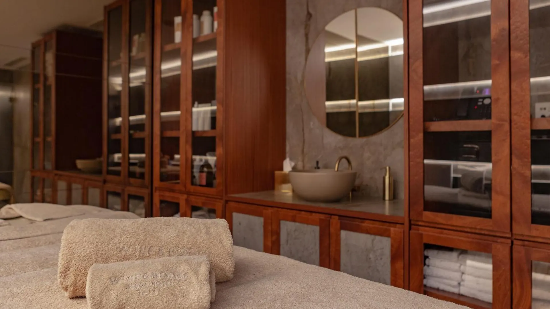*****  Wine & Books Lisboa Hotel Portugal