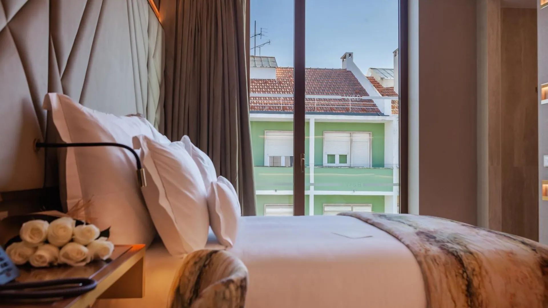 Wine & Books Lisboa Hotel Lissabon